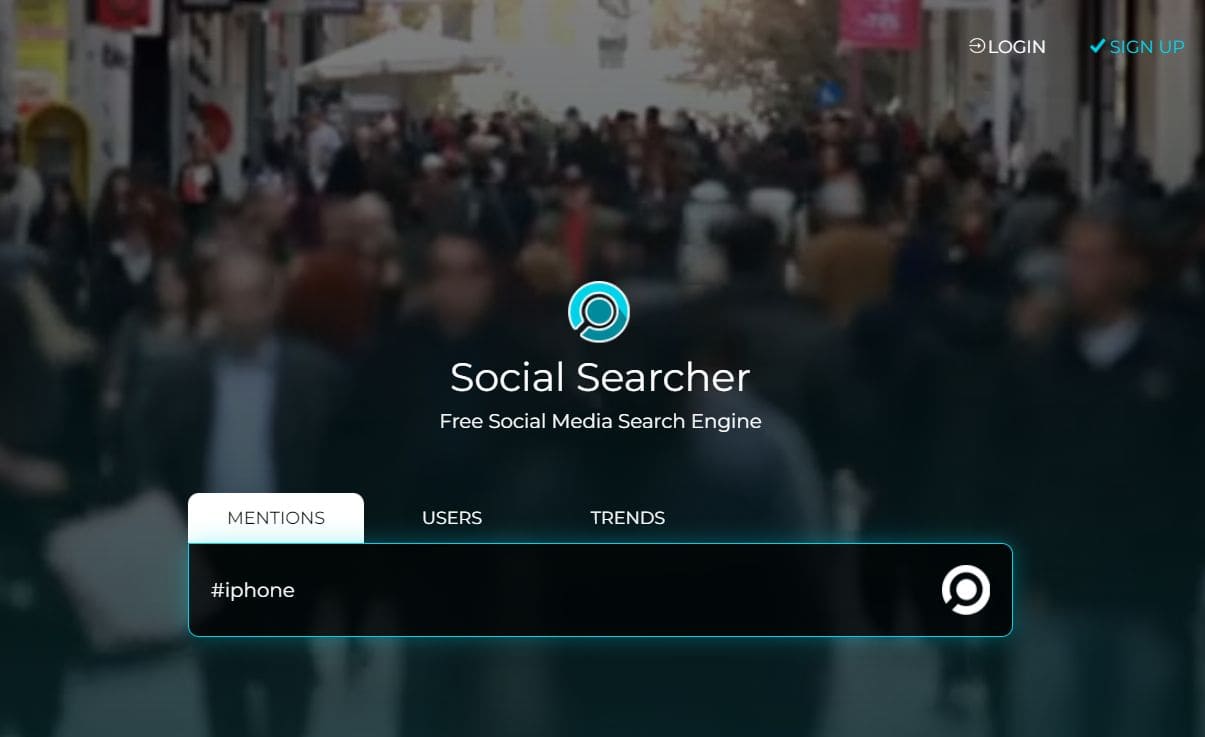 Webseite von social Searcher mit Suchfeld