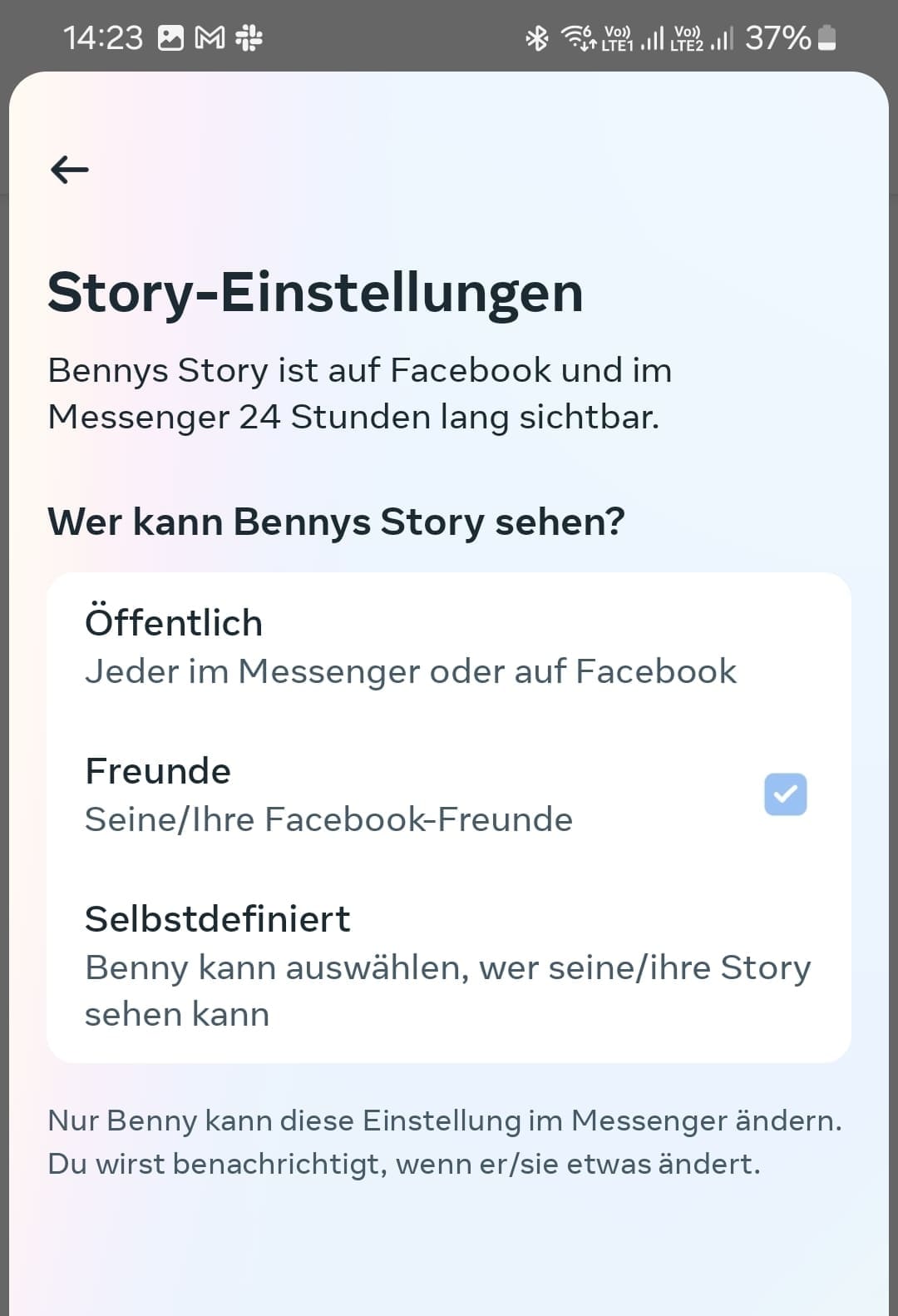 Einstellungen zur Nachrichtenübermittlung und Story-Kontrollen, sichtbar im Konto eines Kindes innerhalb der Aufsichtsfunktion für Eltern.