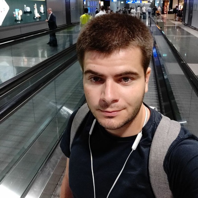 Alex Dushyn, experto en Android de Noruega, editor del blog HeyLocate
