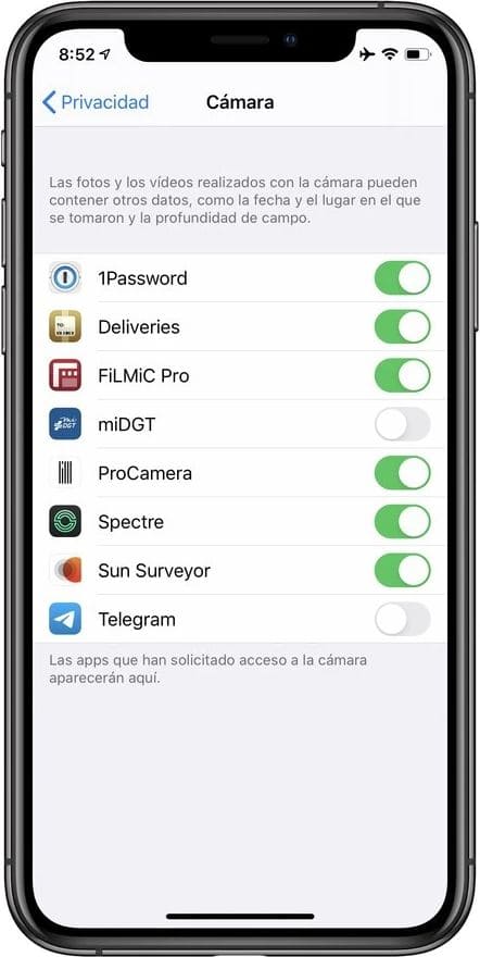 Cómo ver qué aplicaciones tienen acceso a la cámara en un iPhone