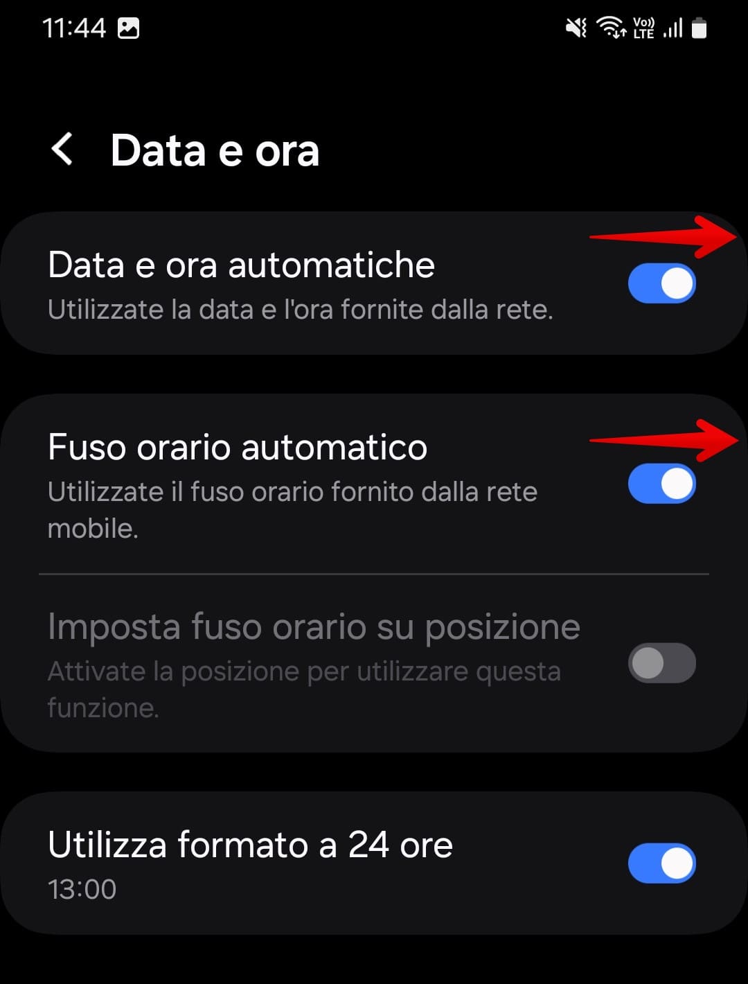 Sposta i cursori su data e ora automatiche e fuso orario automatico.